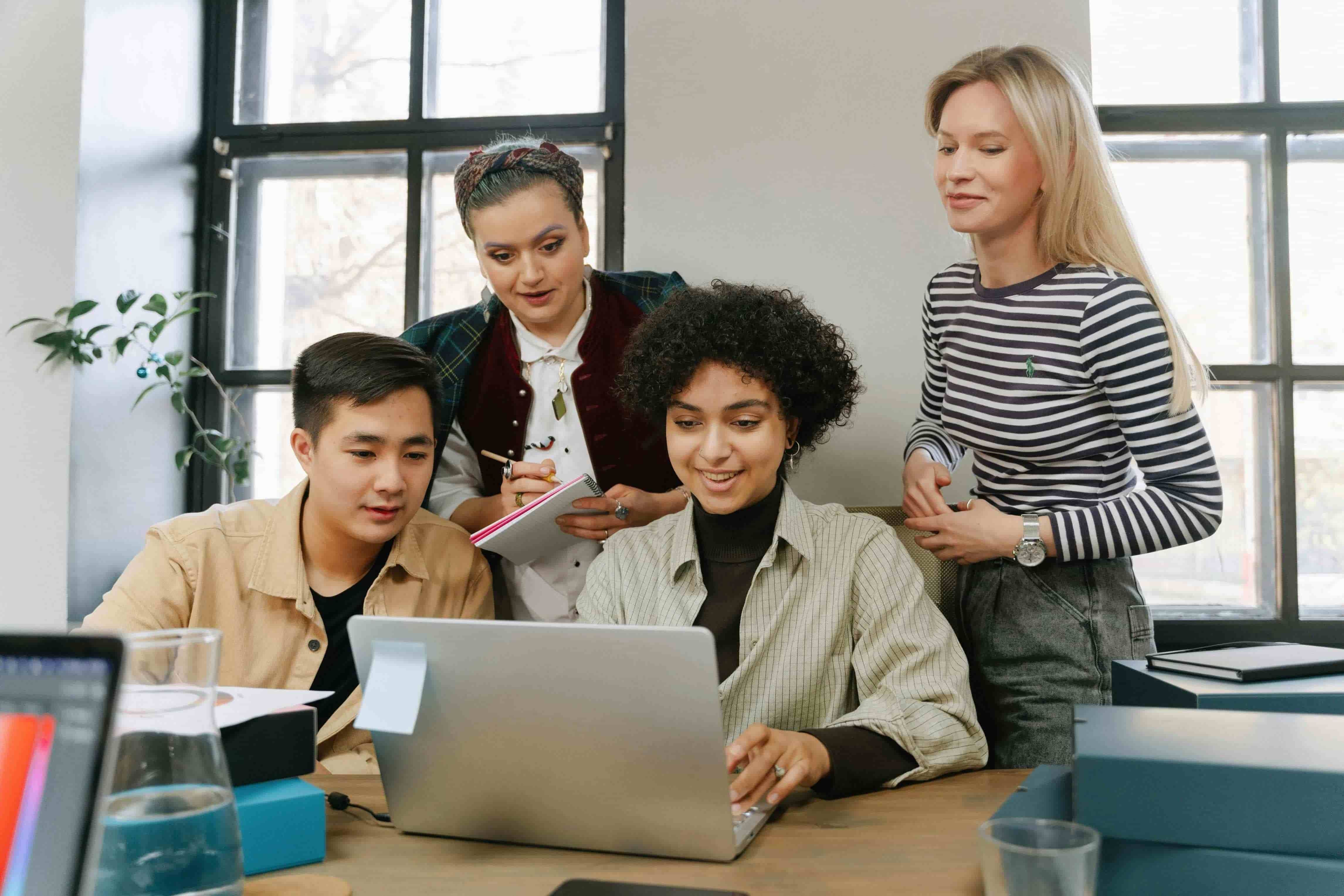 Academia Tech Personalizada - Desenvolvimento de talento para companhia líder de seguros
